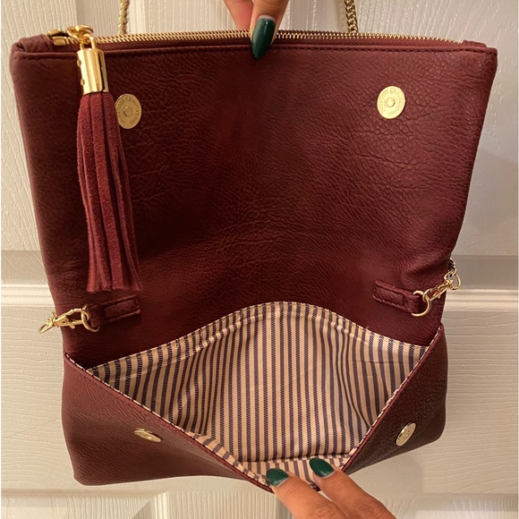 Burgundy Shoulder / crossbody bag. - Picture 2 of 4